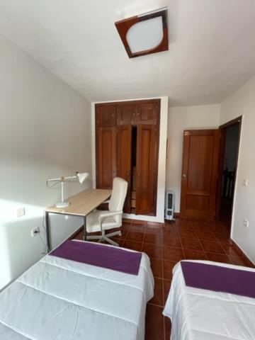 Lourdes 1 Casa Compartida Solo Con La Anfitriona Apartment Brena Baja Bagian luar foto