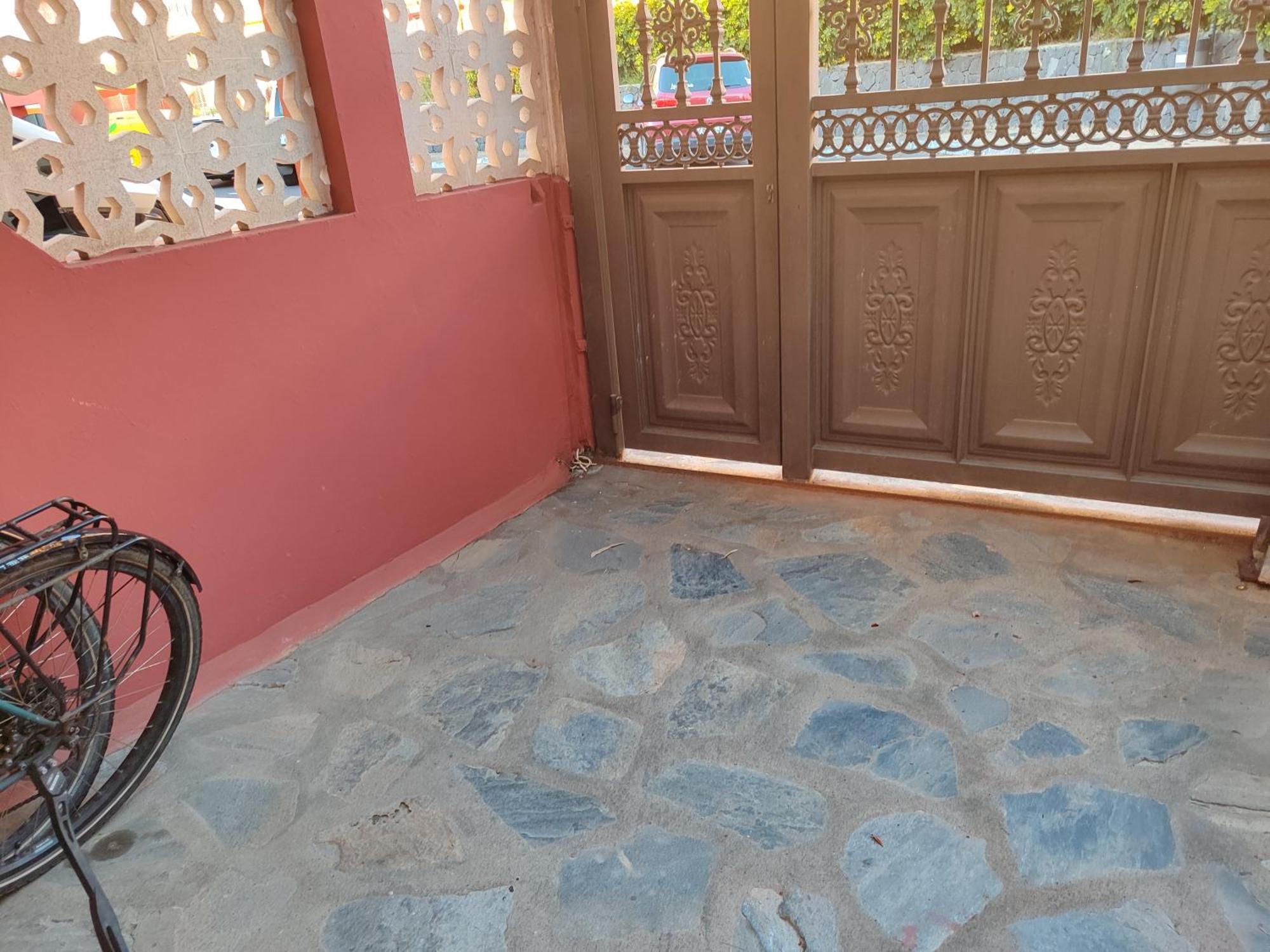 Lourdes 1 Casa Compartida Solo Con La Anfitriona Apartment Brena Baja Bagian luar foto